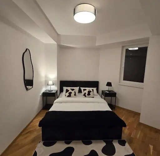 Na Gosti Apartment *